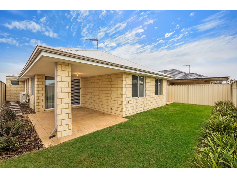 69 Lennox Drive, Secret Harbour WA 6173