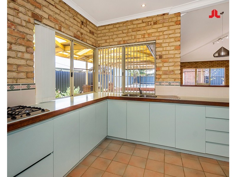 10 Radford Place, Safety Bay WA 6169