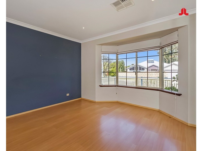 10 Radford Place, Safety Bay WA 6169