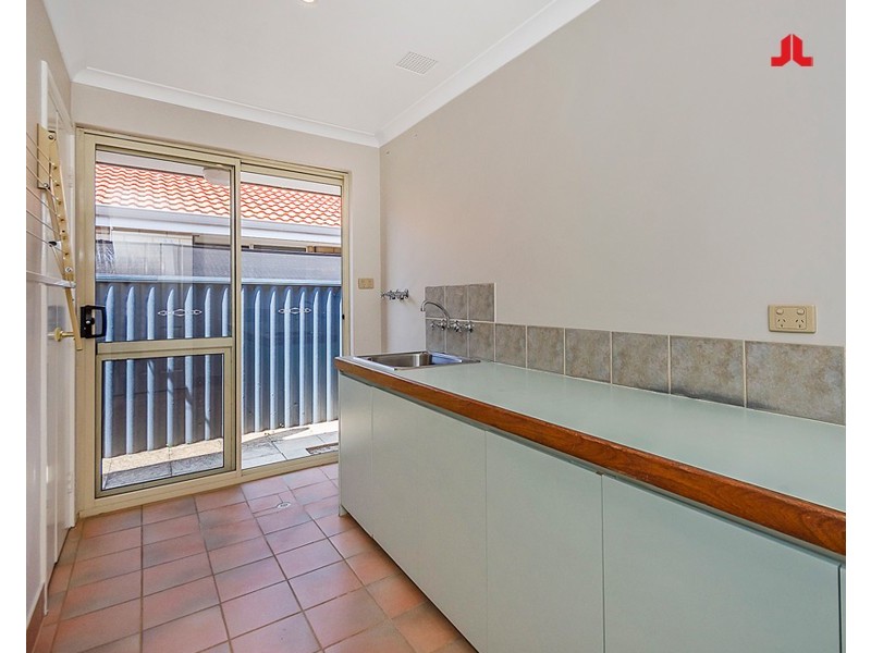 10 Radford Place, Safety Bay WA 6169