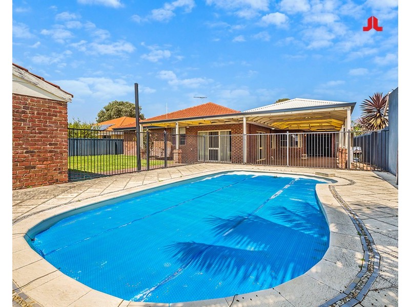 10 Radford Place, Safety Bay WA 6169