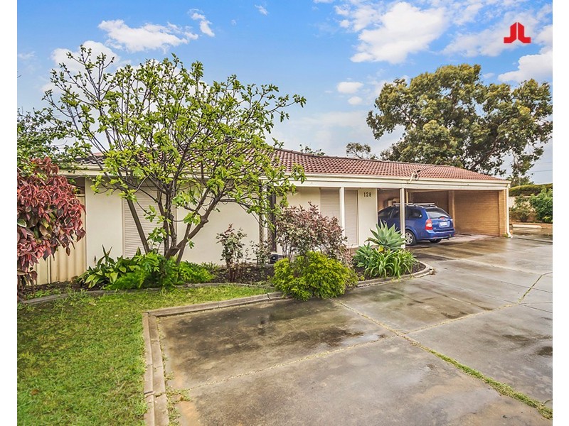 128 Malibu Road, Safety Bay WA 6169