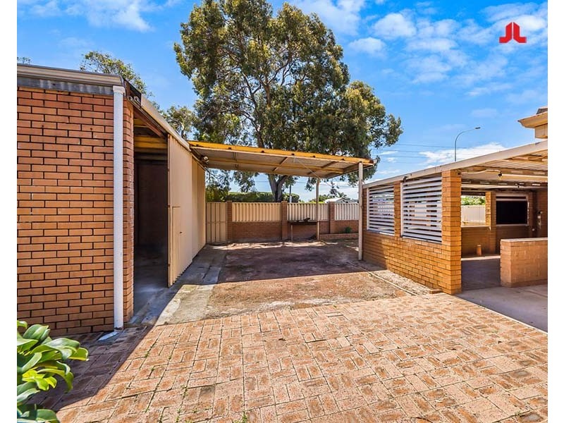 128 Malibu Road, Safety Bay WA 6169