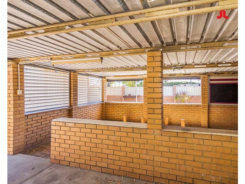 128 Malibu Road, Safety Bay WA 6169