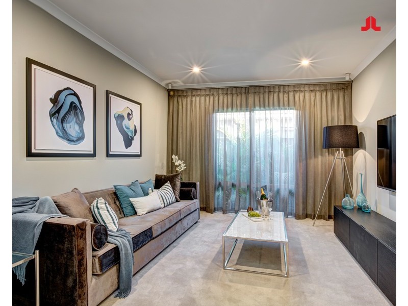 12 Wildflower View, Piara Waters WA 6112