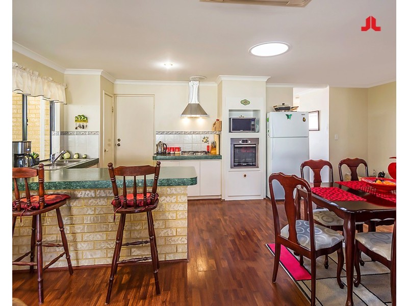 8 Joliba Way, Warnbro WA 6169