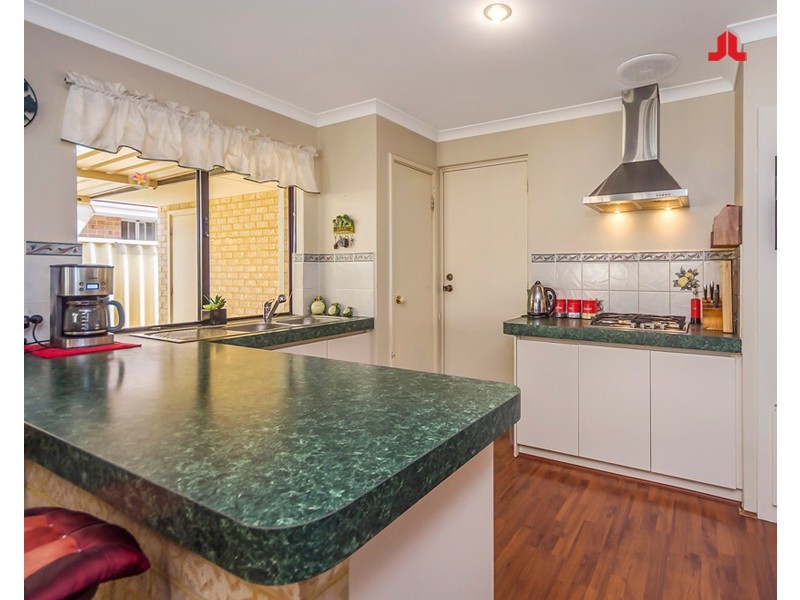 8 Joliba Way, Warnbro WA 6169