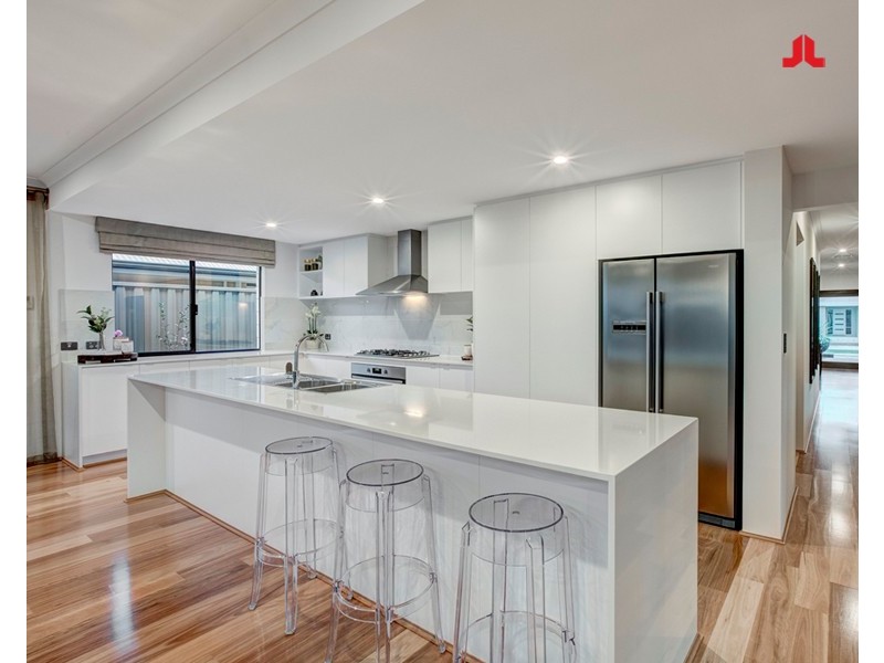 12 Lindt Crescent, Byford WA 6122