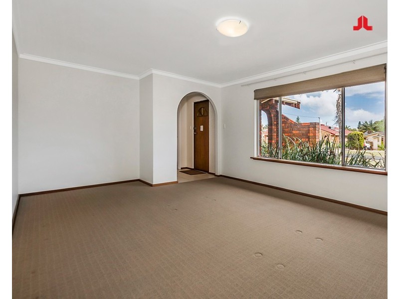 26 Edgewater Road, Safety Bay WA 6169