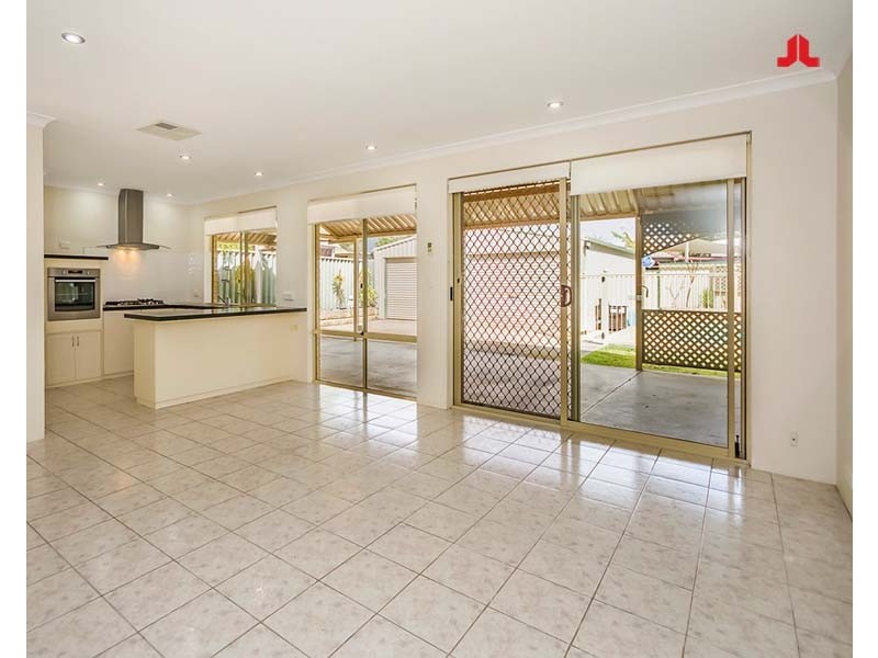 11 Muir Close, Waikiki WA 6169