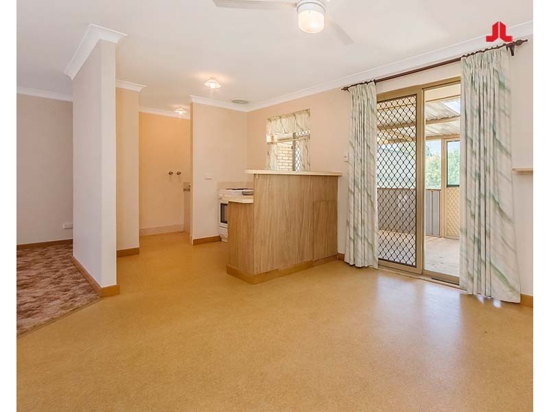 11 Willis Street, Warnbro WA 6169