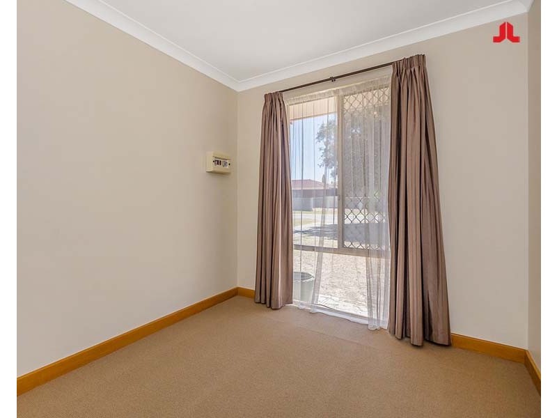 11 Willis Street, Warnbro WA 6169