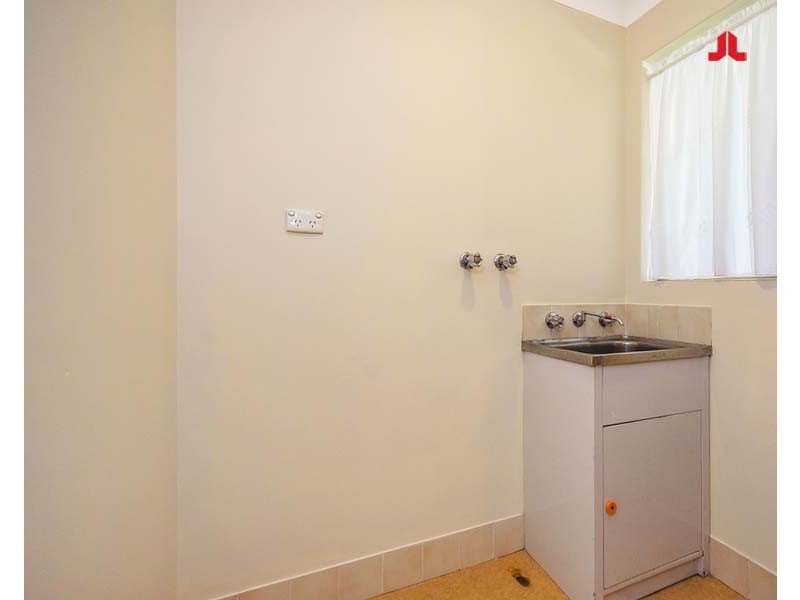 11 Willis Street, Warnbro WA 6169