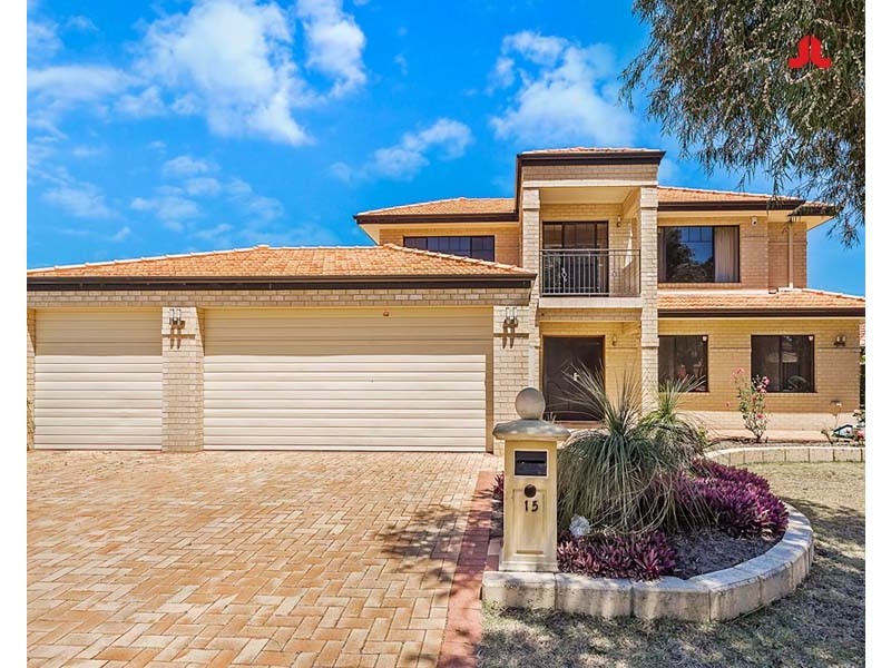 15 Camargue Green, Secret Harbour WA 6173