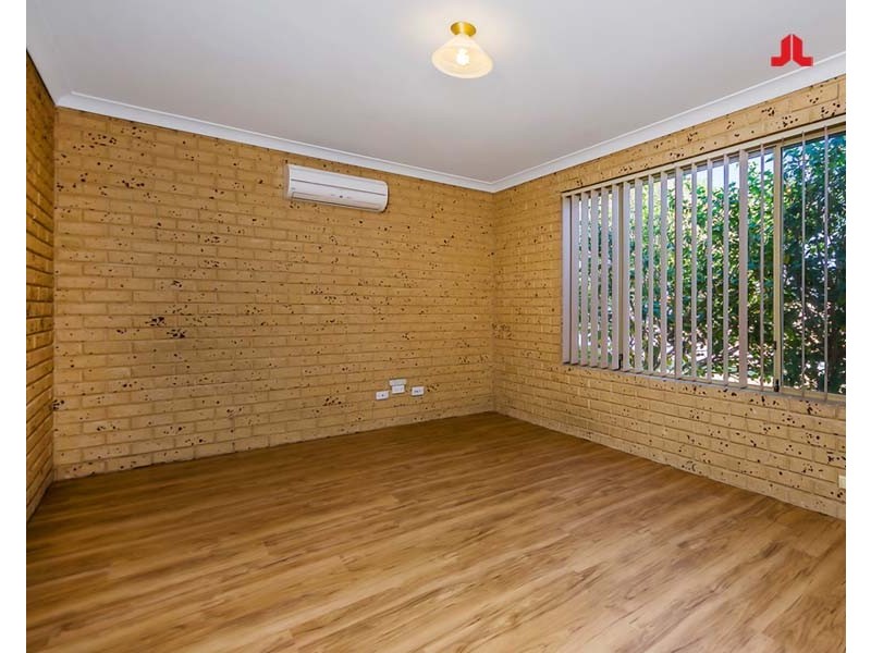 1B Cutlass Place, Safety Bay WA 6169