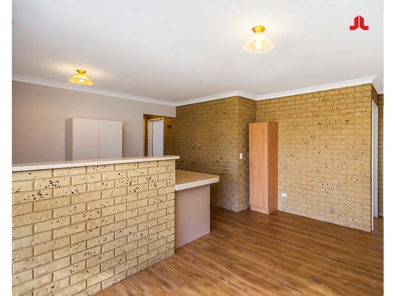 1B Cutlass Place, Safety Bay WA 6169