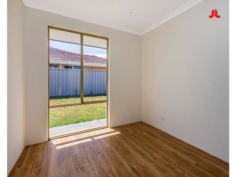 1B Cutlass Place, Safety Bay WA 6169