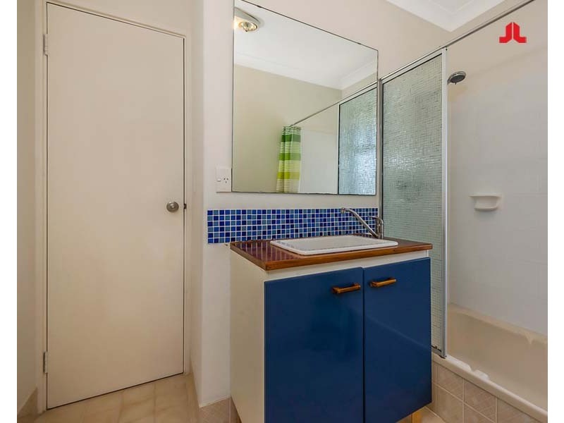 1B Cutlass Place, Safety Bay WA 6169