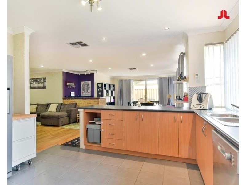 20 Carpentaria Drive, Port Kennedy WA 6172