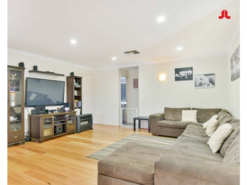 20 Carpentaria Drive, Port Kennedy WA 6172