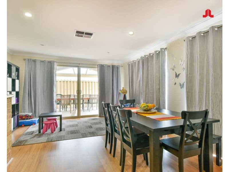 20 Carpentaria Drive, Port Kennedy WA 6172