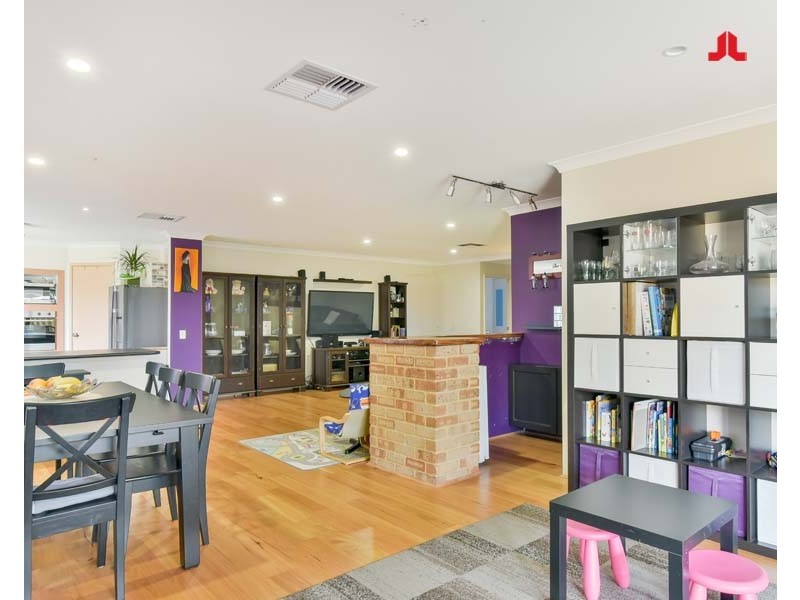 20 Carpentaria Drive, Port Kennedy WA 6172