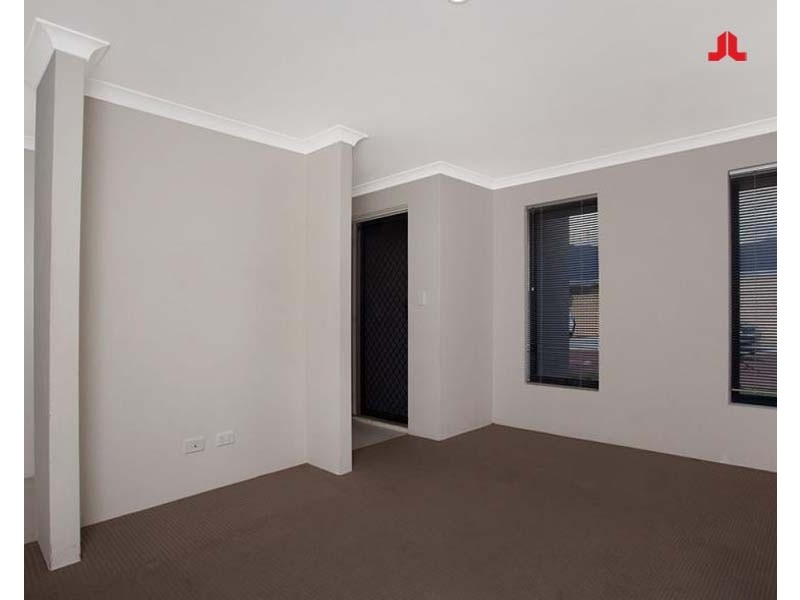 8 Dowak Lane, Byford WA 6122