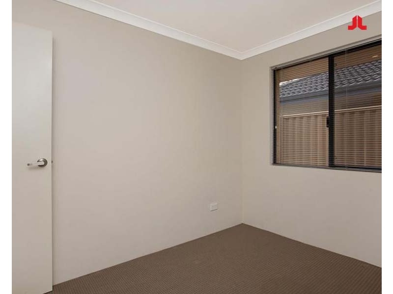 8 Dowak Lane, Byford WA 6122