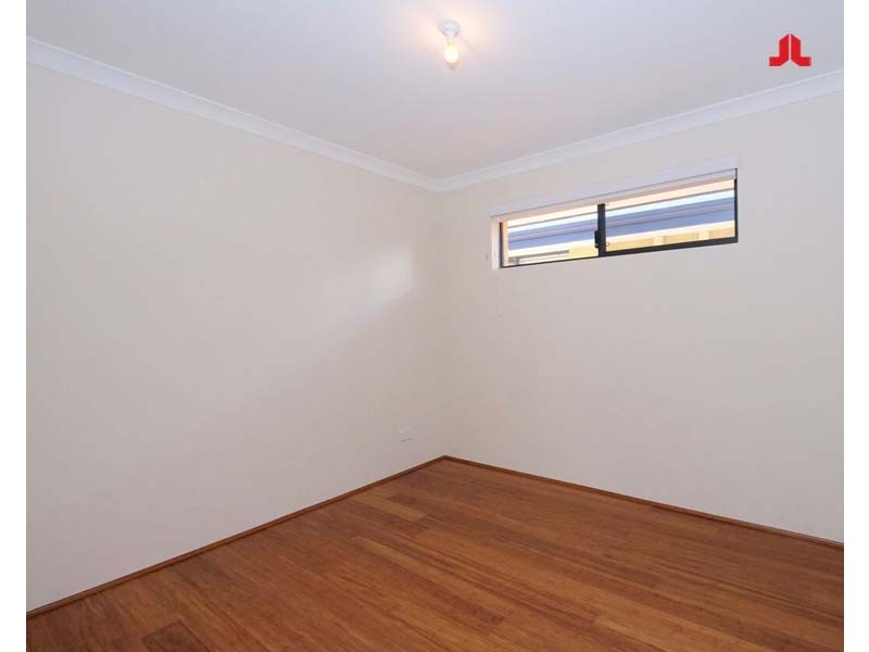 2/8 Tasker Street, Halls Head WA 6210