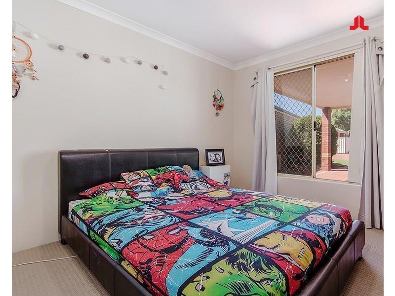 8/4 Moreton Crescent, Warnbro WA 6169
