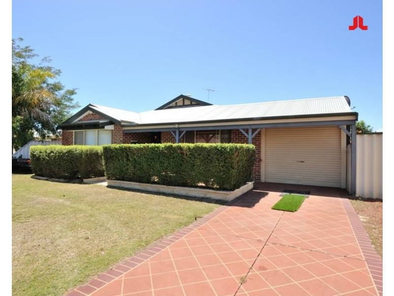 11 Greenlea Crescent, Warnbro WA 6169