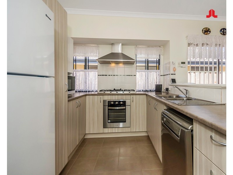 6 Epidote Vista, Wellard WA 6170