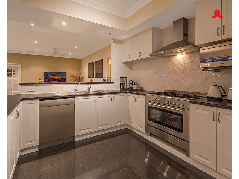 35 Waring Heights, Baldivis WA 6171