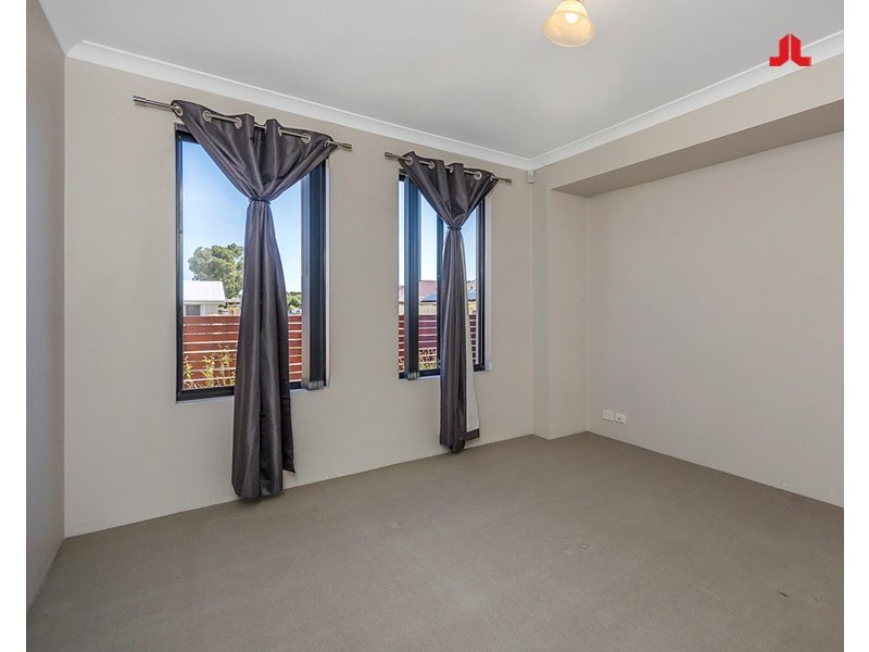 32 Claret Ash Boulevard, Baldivis WA 6171