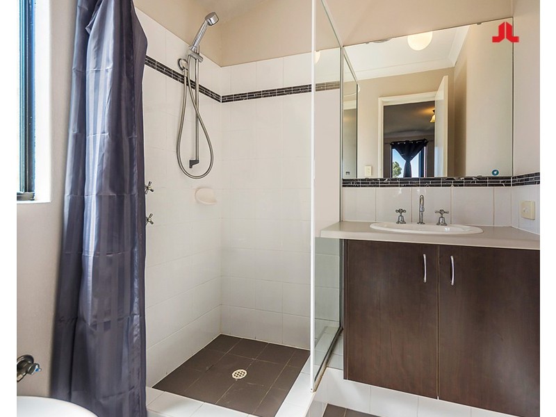 32 Claret Ash Boulevard, Baldivis WA 6171