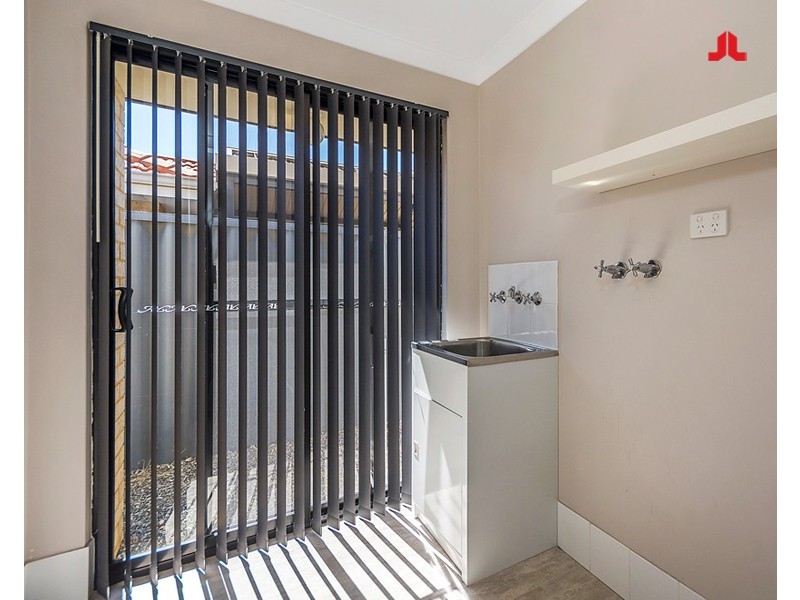 32 Claret Ash Boulevard, Baldivis WA 6171