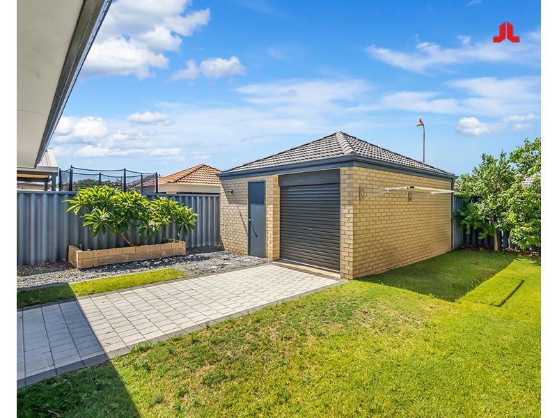 32 Claret Ash Boulevard, Baldivis WA 6171