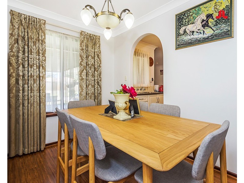 40 Willmott Drive, Cooloongup WA 6168