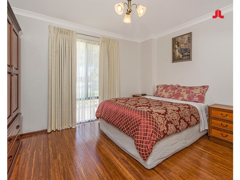 40 Willmott Drive, Cooloongup WA 6168