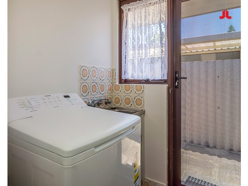 40 Willmott Drive, Cooloongup WA 6168