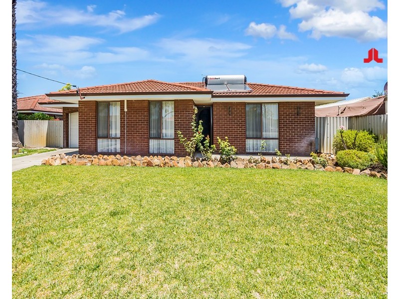 40 Willmott Drive, Cooloongup WA 6168