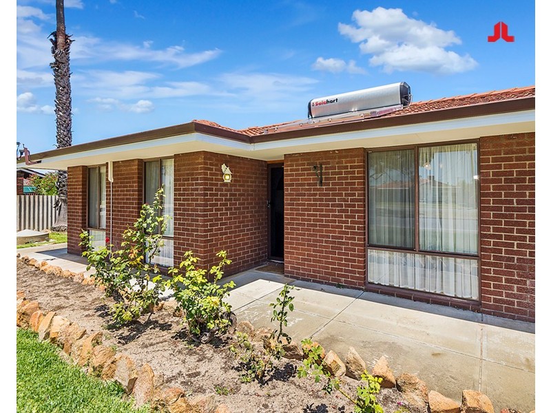 40 Willmott Drive, Cooloongup WA 6168