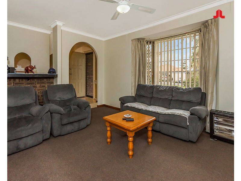 10 Orizaba Place, Rockingham WA 6168