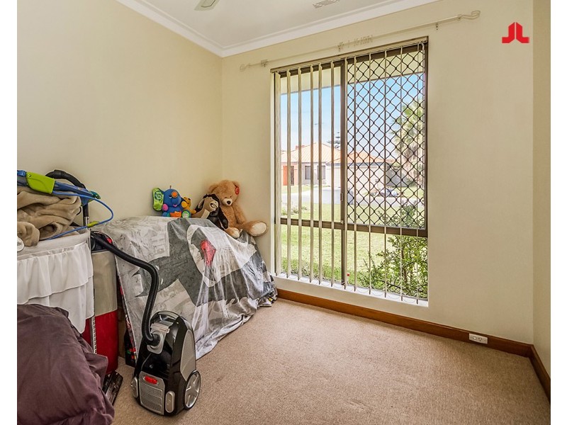 10 Orizaba Place, Rockingham WA 6168