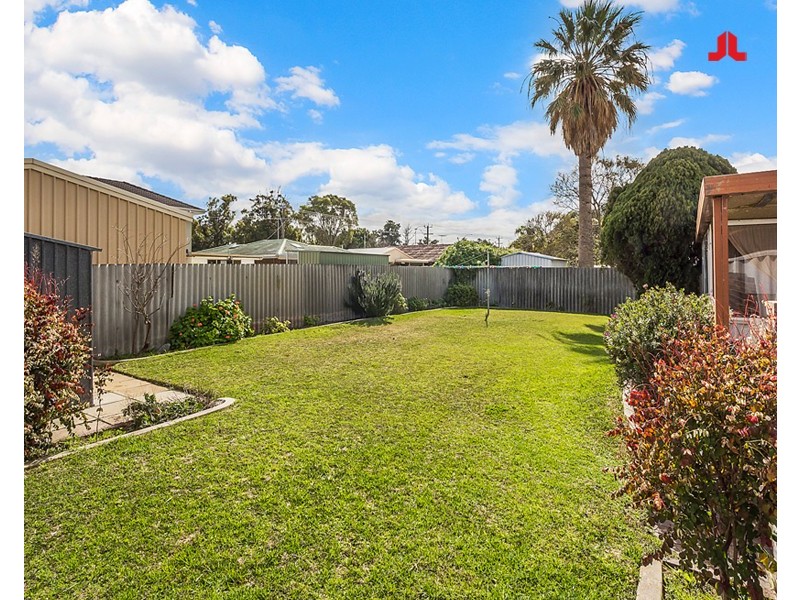 10 Orizaba Place, Rockingham WA 6168