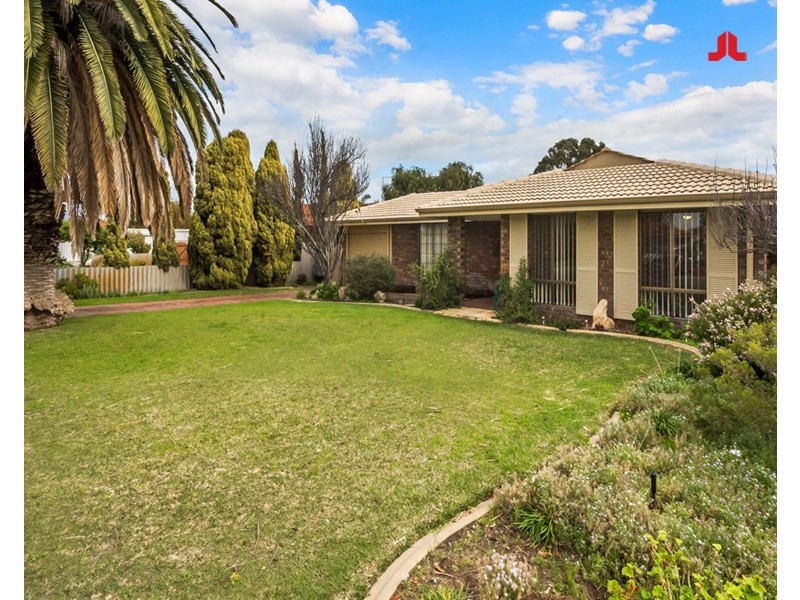10 Orizaba Place, Rockingham WA 6168