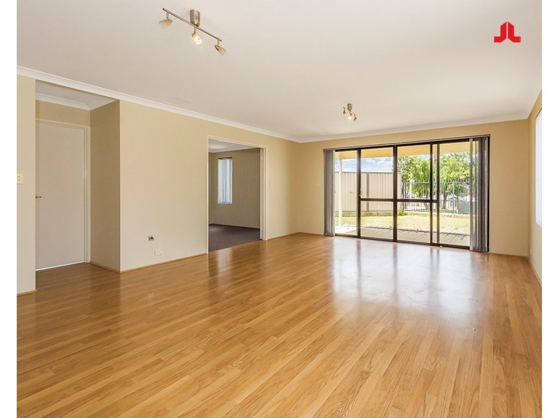 2 berry way, Bertram WA 6167