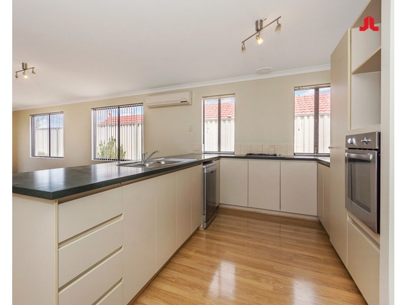 2 berry way, Bertram WA 6167