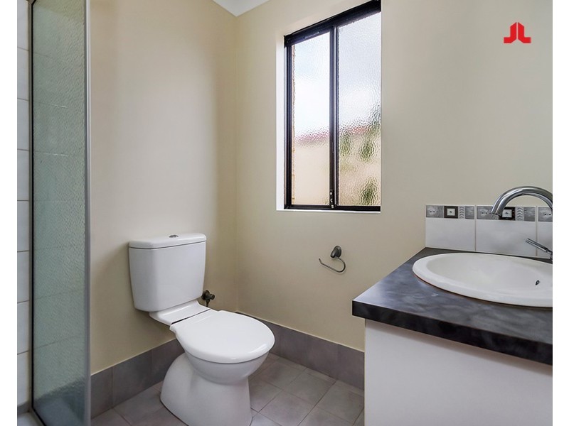 2 berry way, Bertram WA 6167