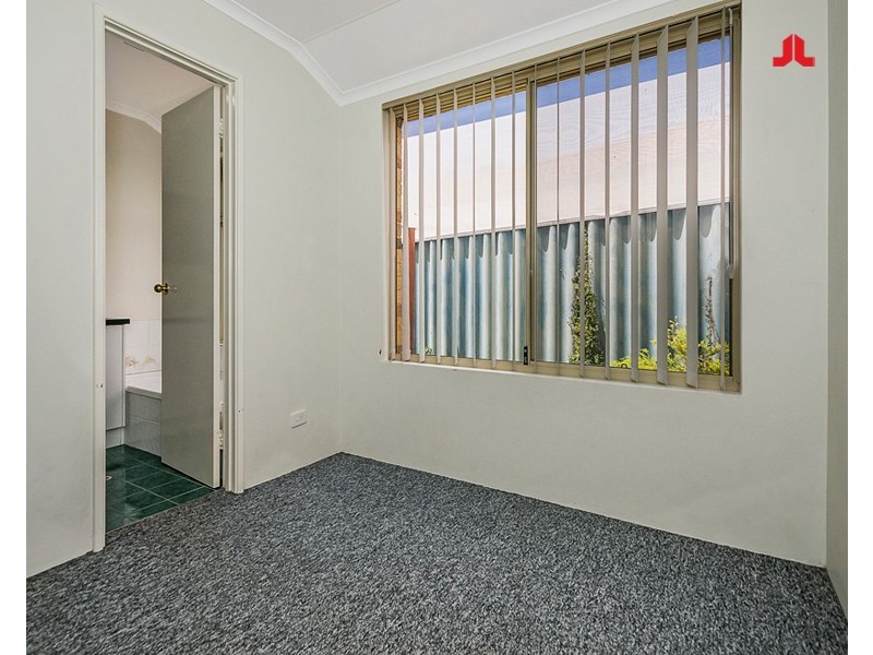 1 Seaspray Place, Waikiki WA 6169